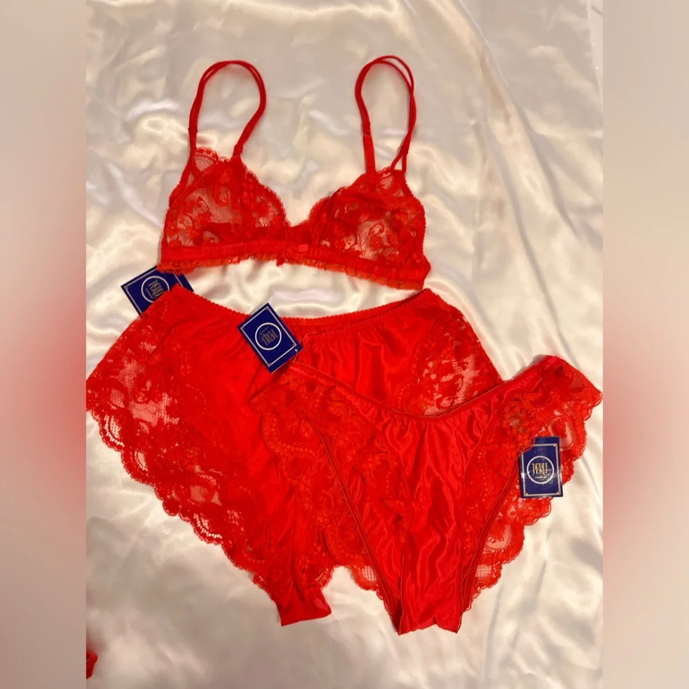 La Perla Vintage Fiery Red Lace Bra Set four pieces . - Picture 2 of 14